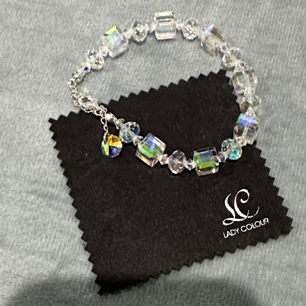 Lady Colour NEW Iridescent Crystal Bracelet with Dangling Charm